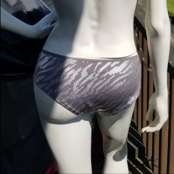 ⭐⭐ ROCK STAR ⭐⭐ Bikini Top 36B and Bottom Large - Picture 7 of 8